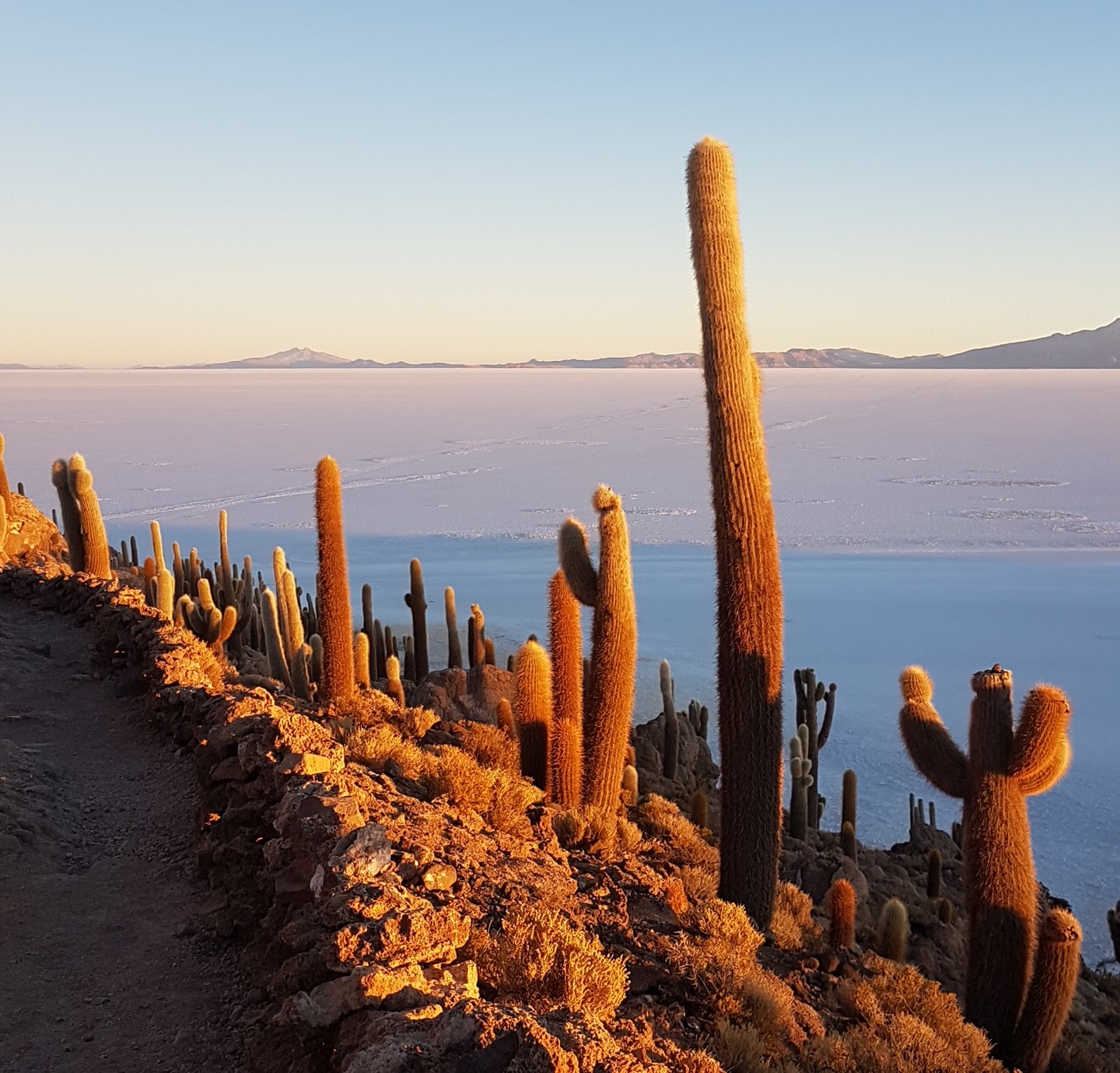 🌋Atacama e Salar de Uyuni: roteiro completo com travessia entre Chile e Bolívia (2026)